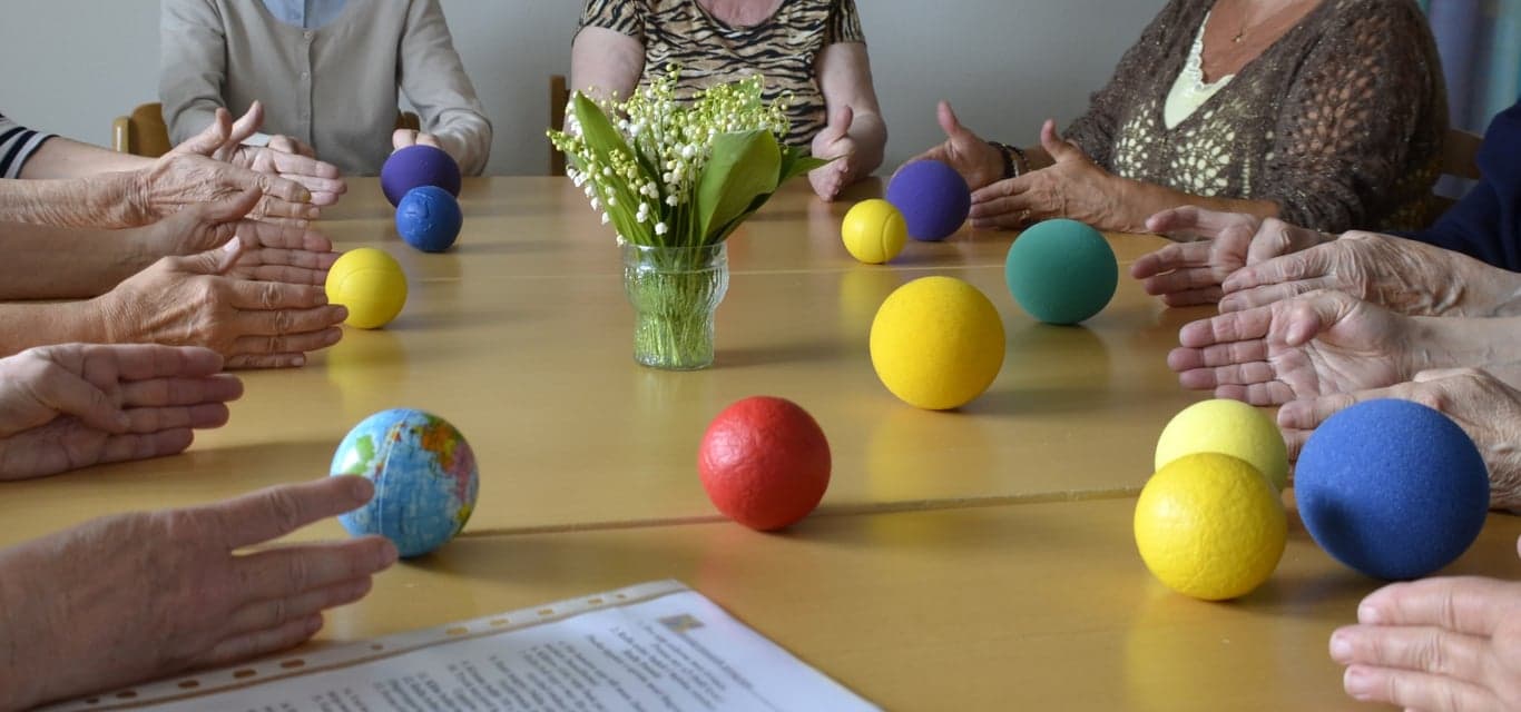 Handträning med bollar